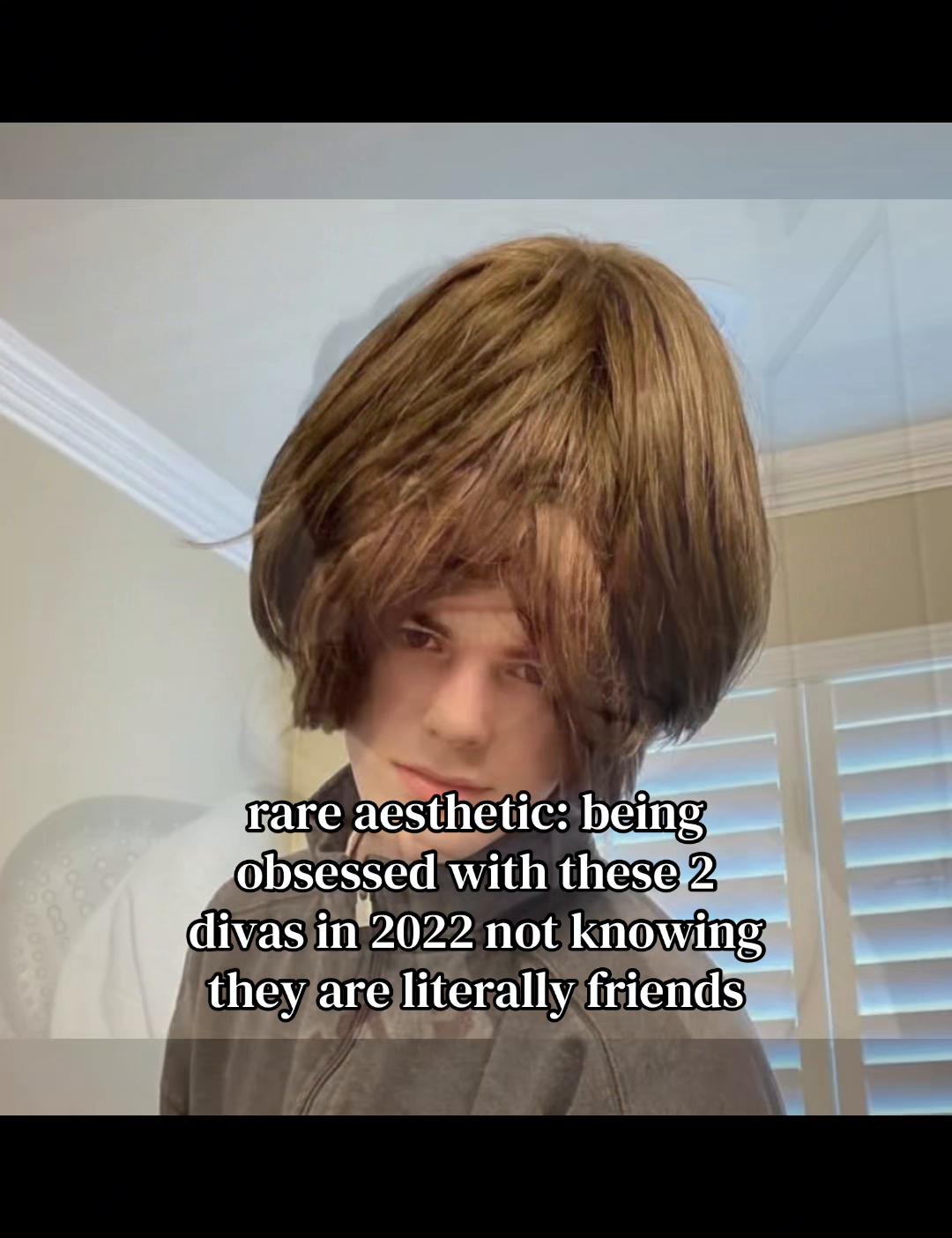 @𝔞𝔧🎶