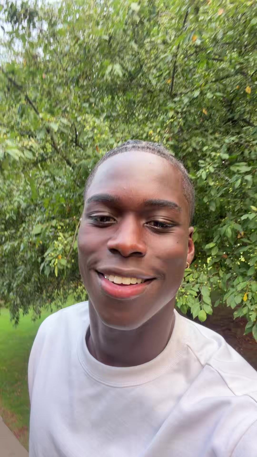 @Dee🌟