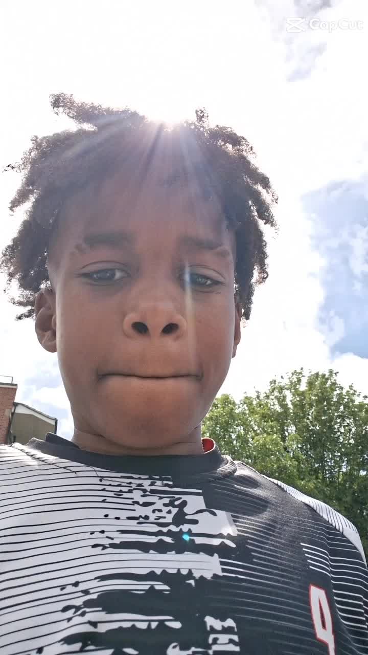 @￴