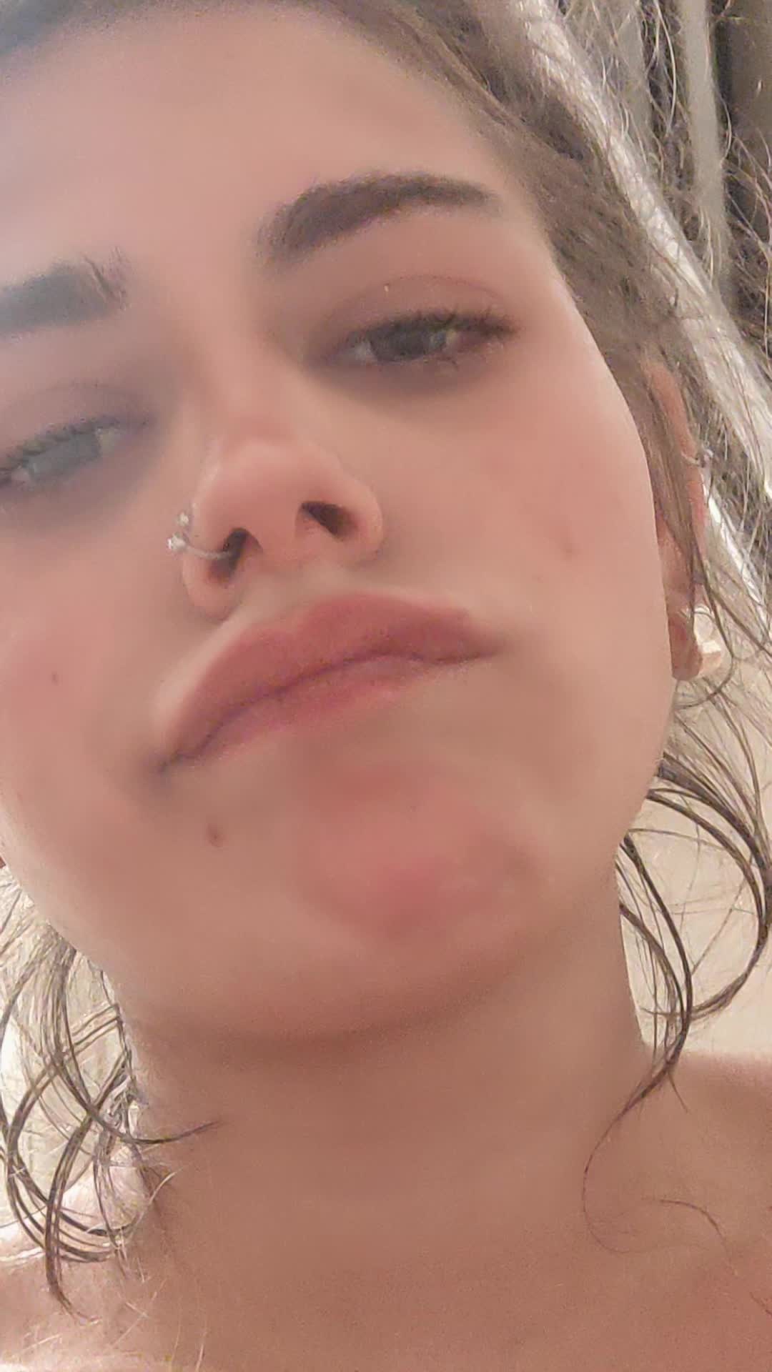 @LuciaMadreDeUnCachorroLobo