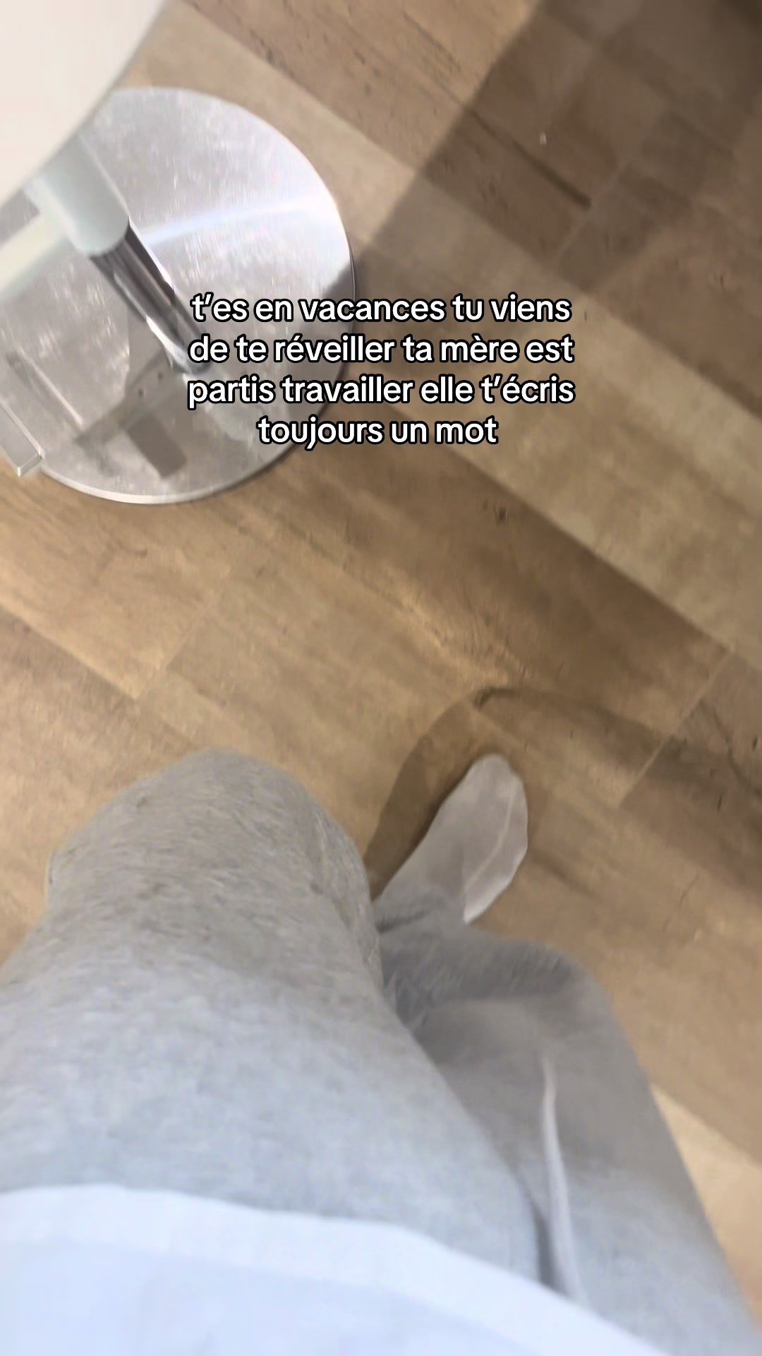 @⃟