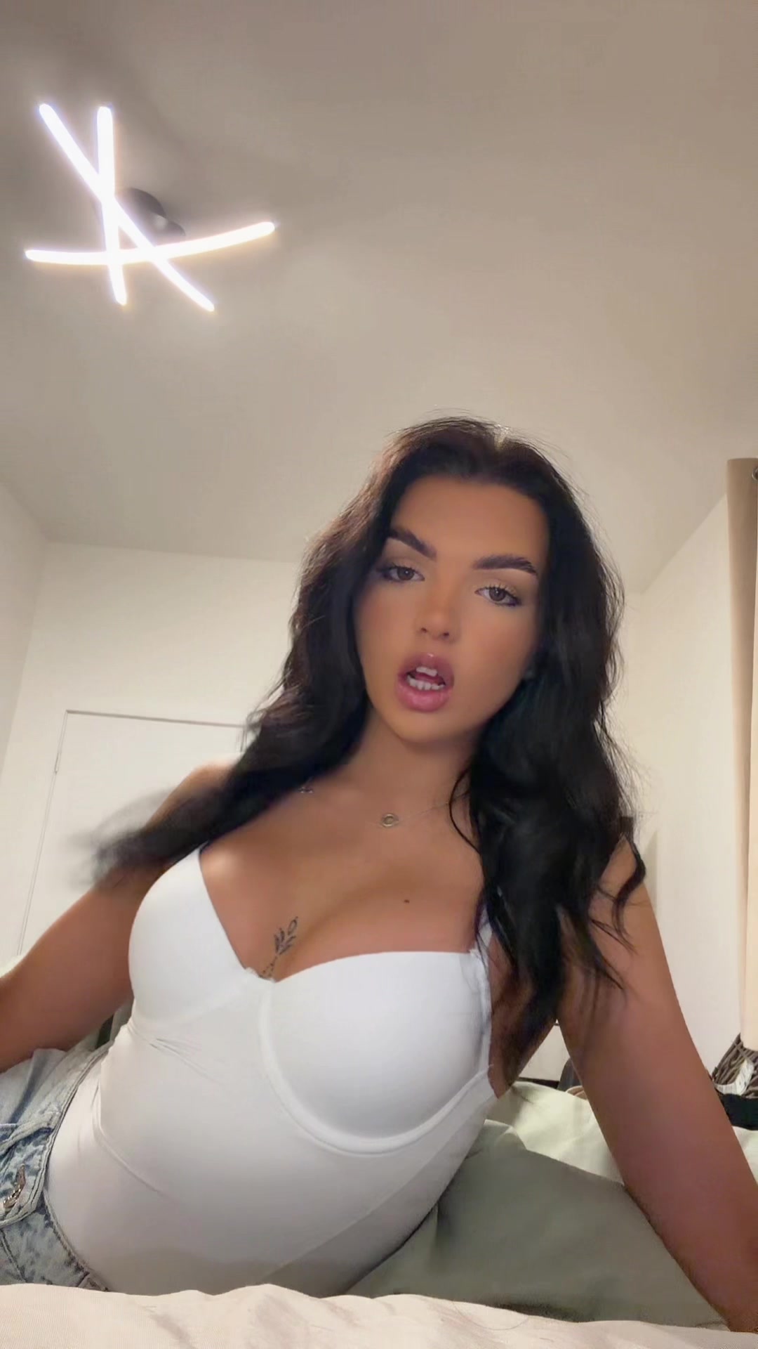@x.brookemarsden