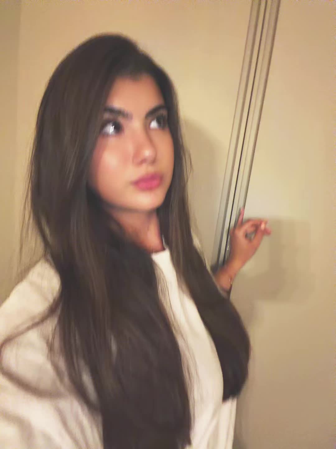 @Ari🤍