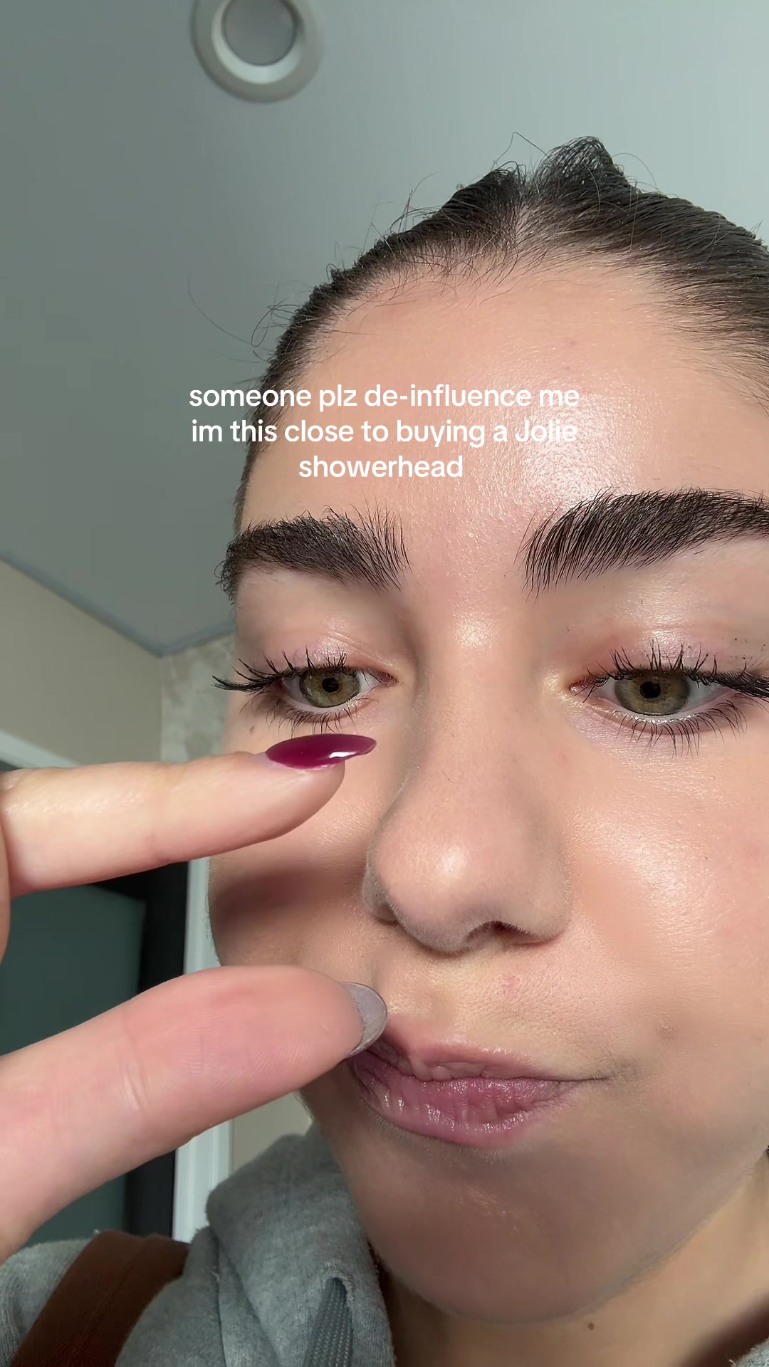 @jolieskinco