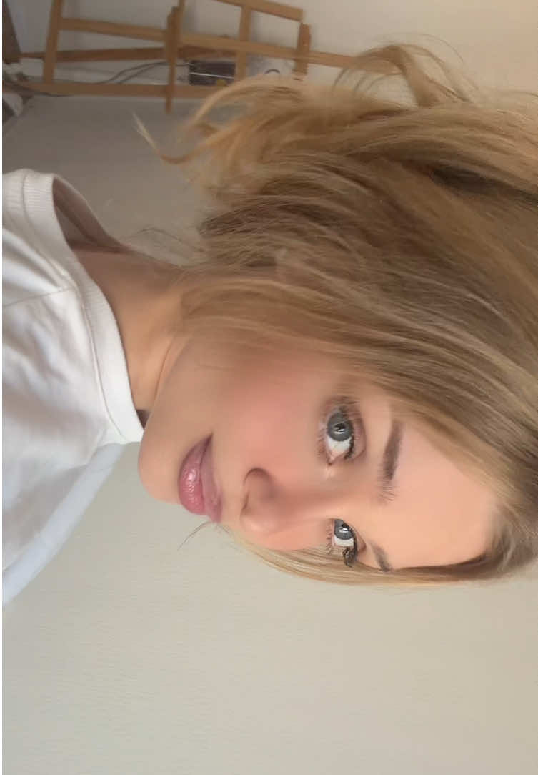 @Aurora🕊️