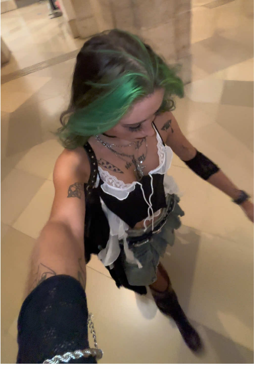 @🥀🕸️🩸she is art🦋⛓️🌱