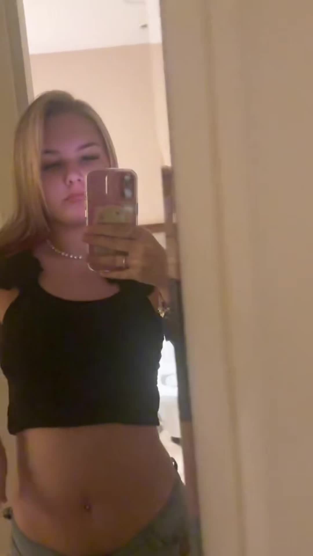 @avamay
