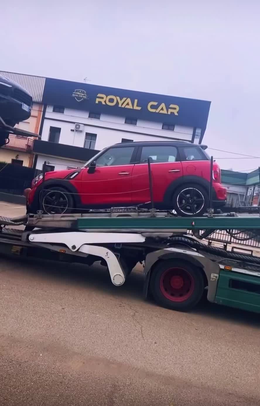 @RoyalCarSnc