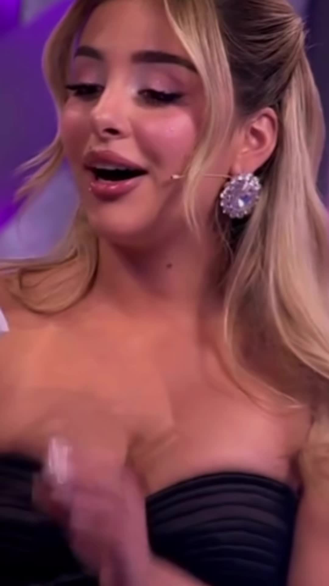 @Elijonaaaaa.B