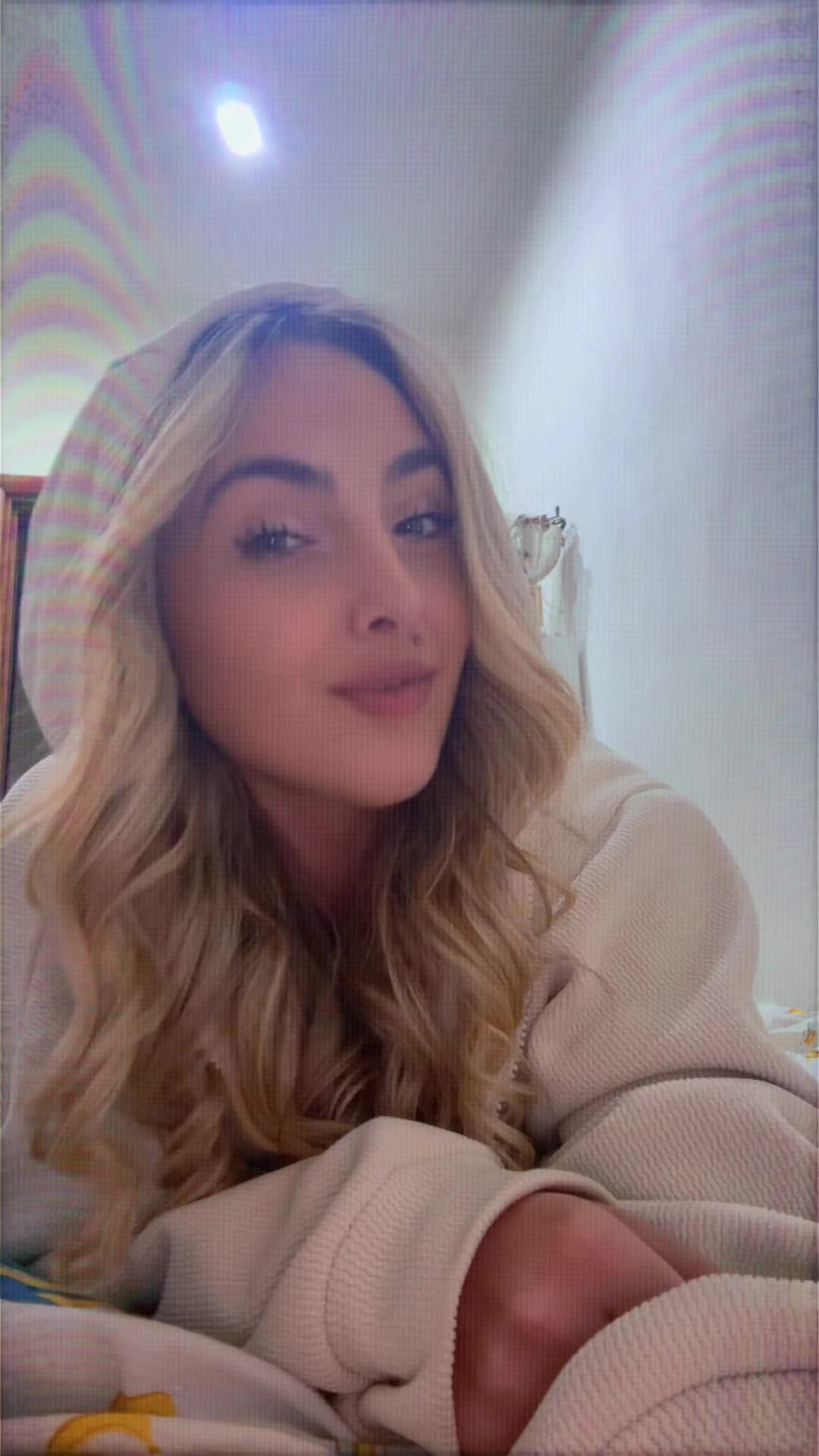@Chlo&eacute;🍒