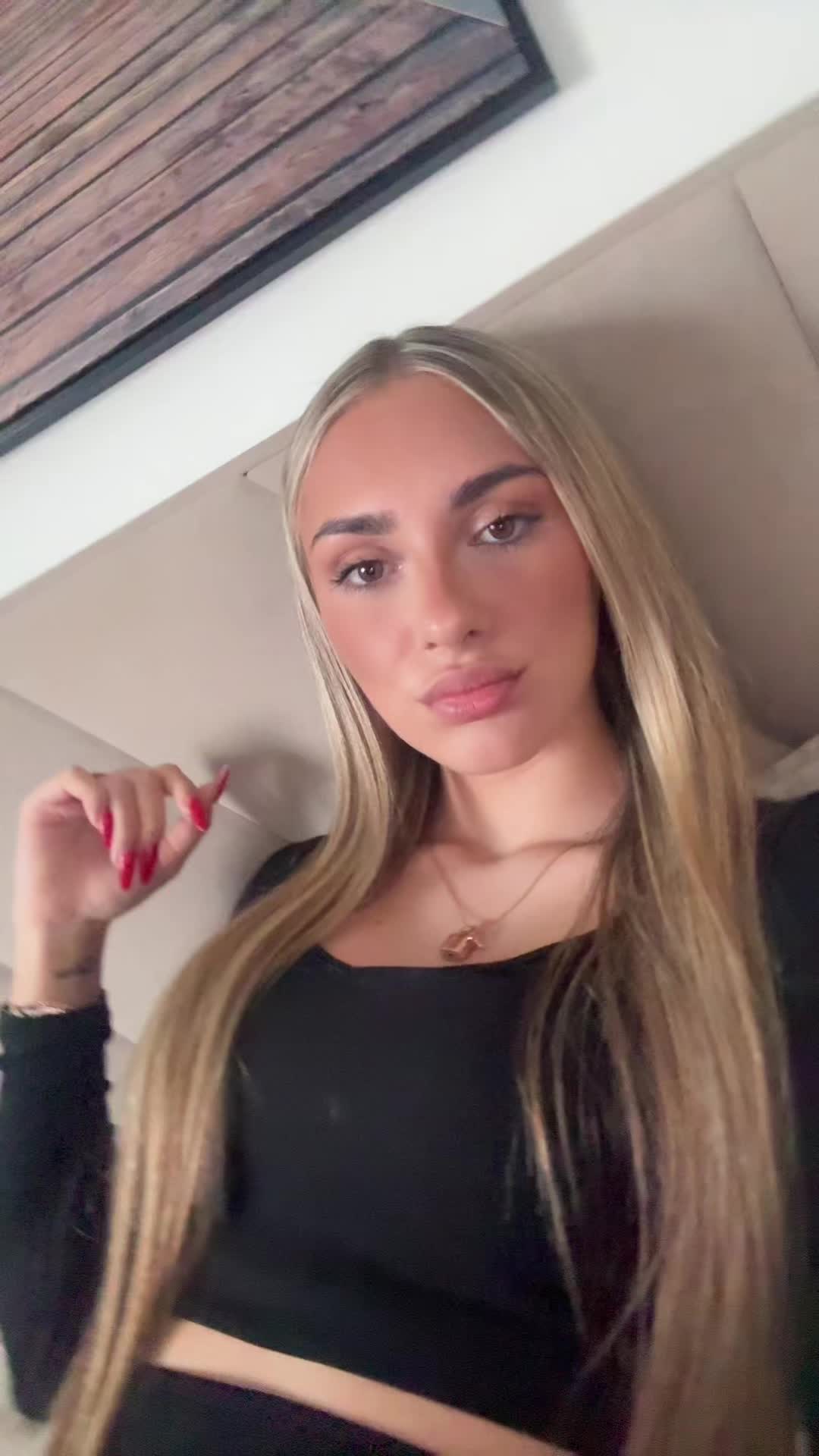 @saradragutinovic_