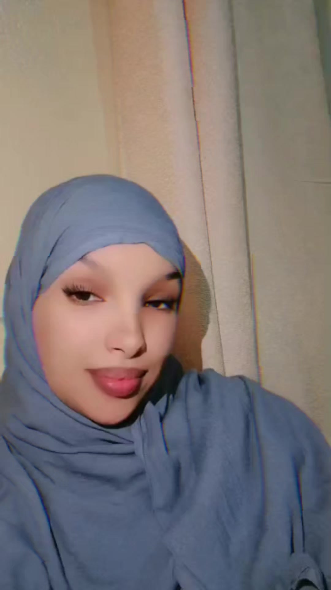 @RaLiyo🦋🤍👸🏻