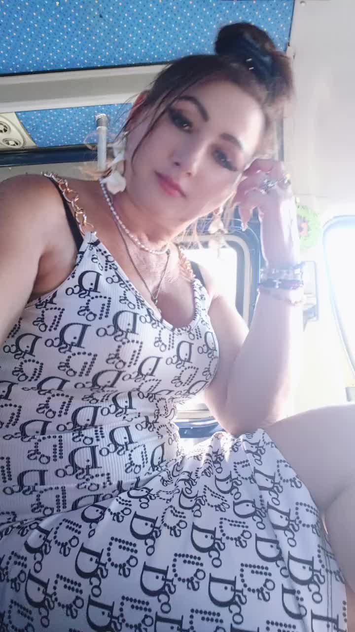 @Daniela Daniela DNL