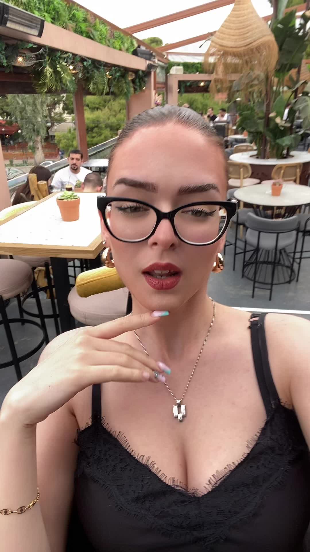 @𝐸𝑙𝑒𝑛𝑖𝑖𝑖🌹