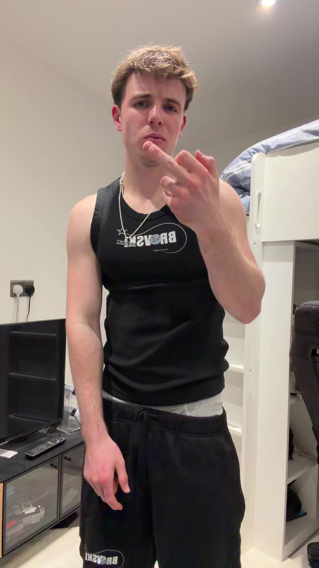 @Den
