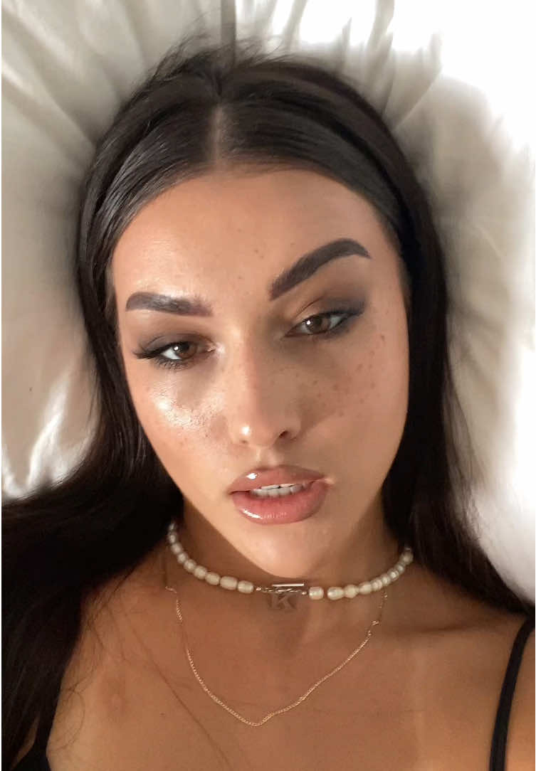 @katieee