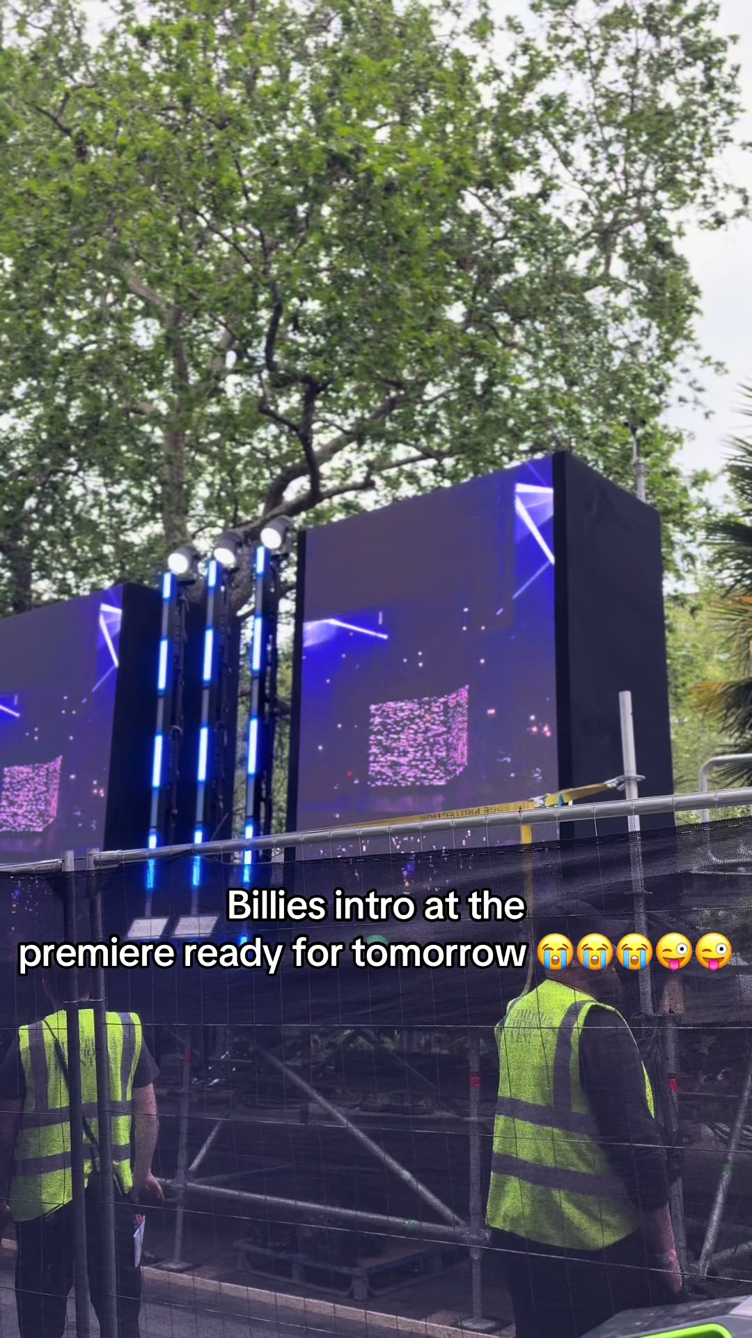 @billieful_lovexgirlinred