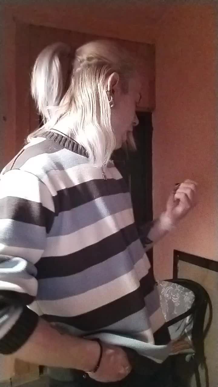 @19angeldust94