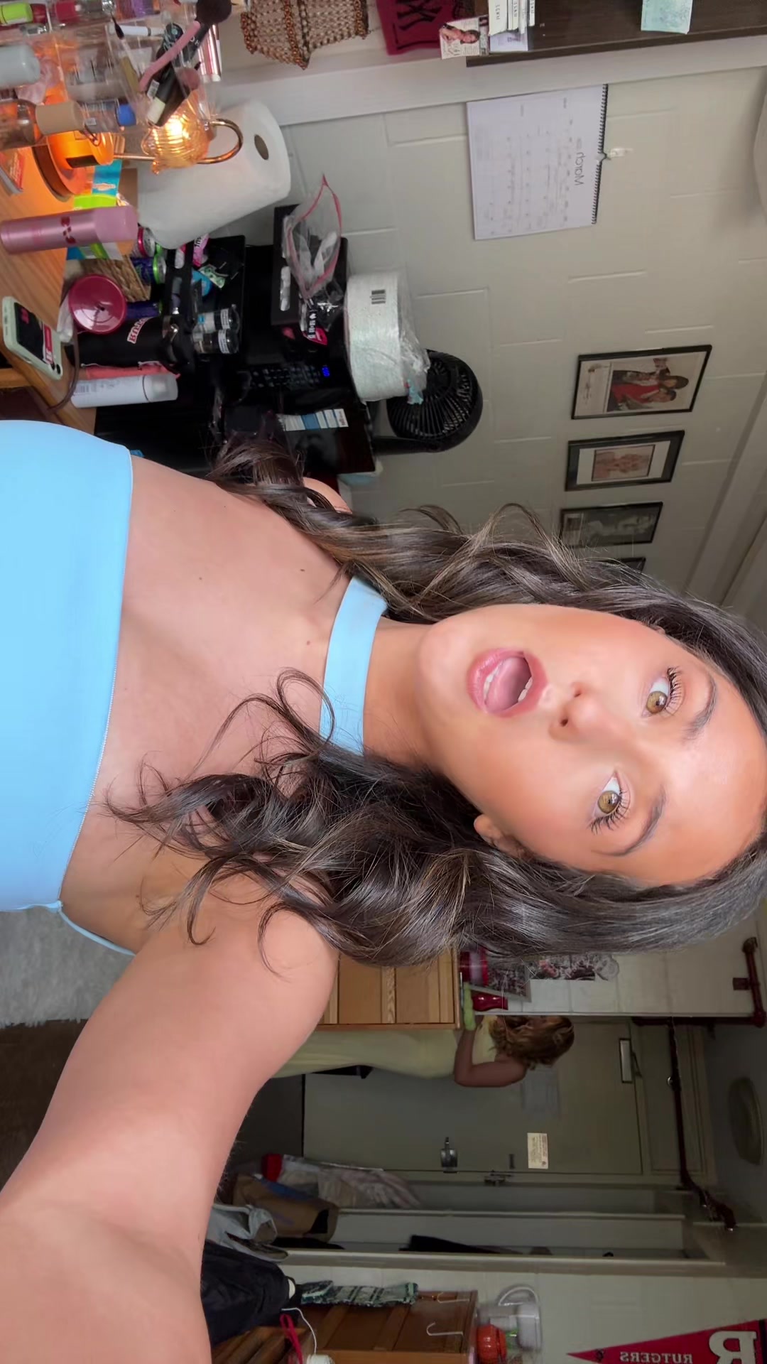 @Lily
