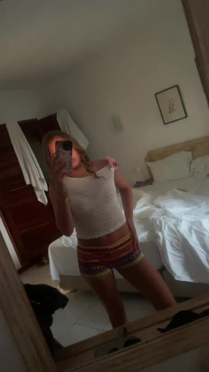 @E.F🍒