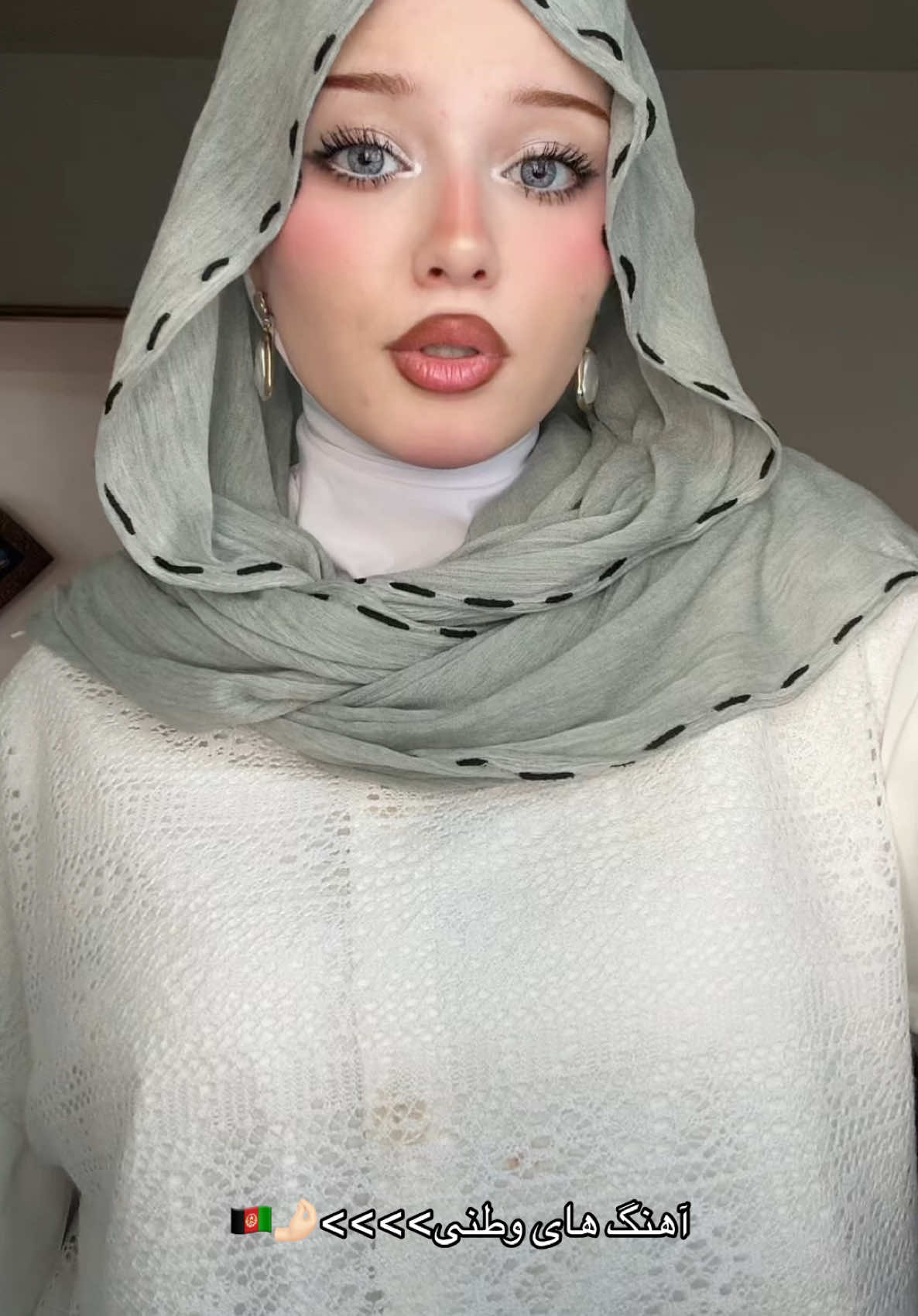 @سارا