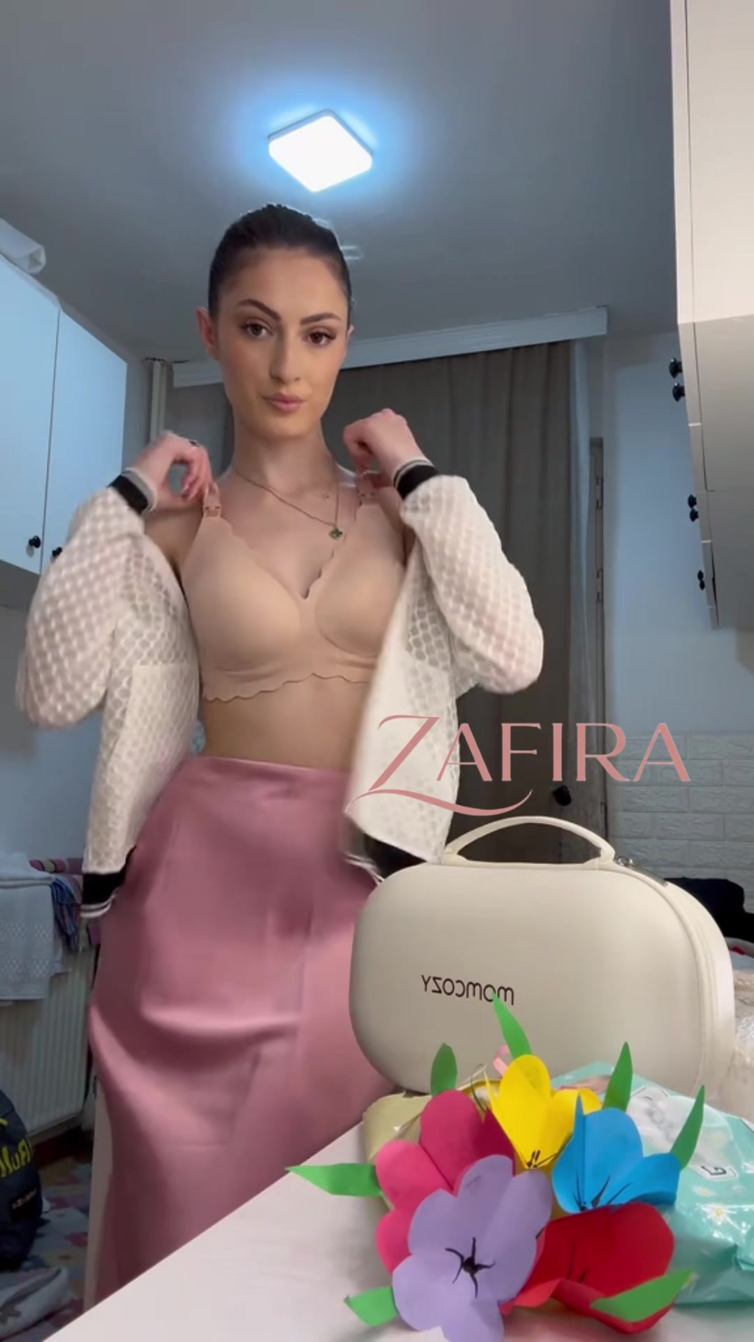@ZAFIRA PER&Uacute;