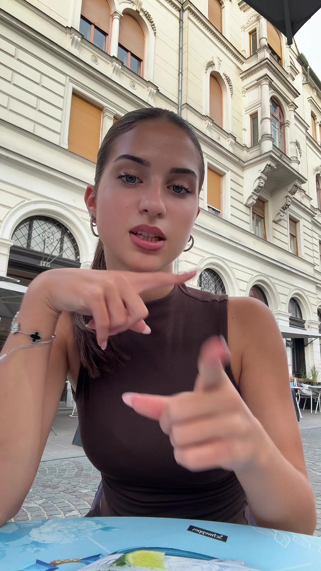 @𝐾𝑙𝑎𝑟𝑎 𝐽𝑎𝑚𝑛𝑖𝑘𝑎𝑟