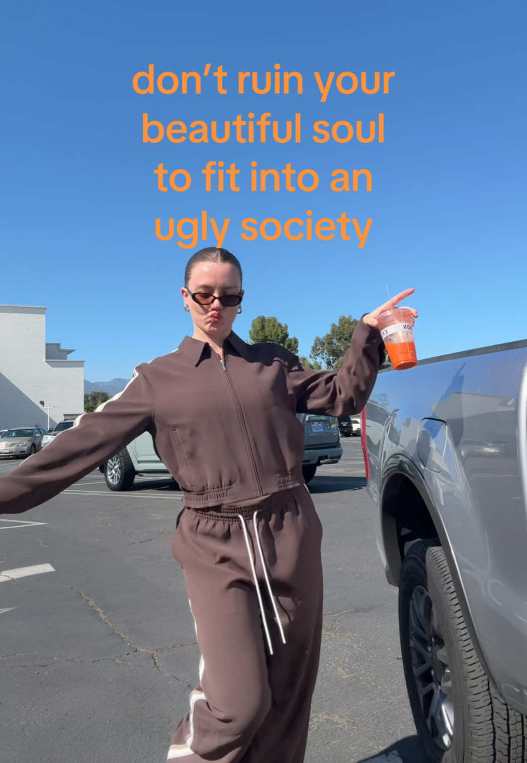 @Miss Mia