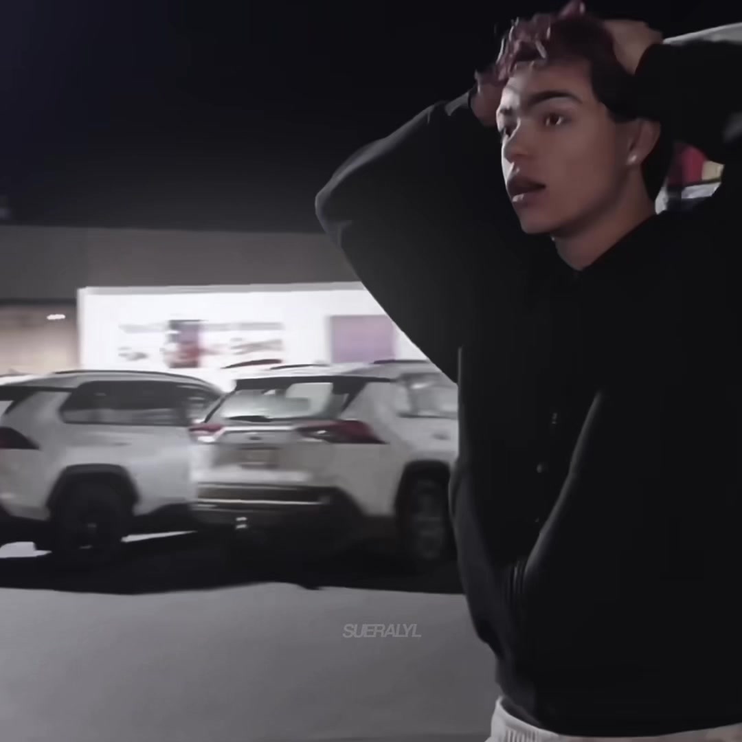 @𝙇𝙮𝙡⁷