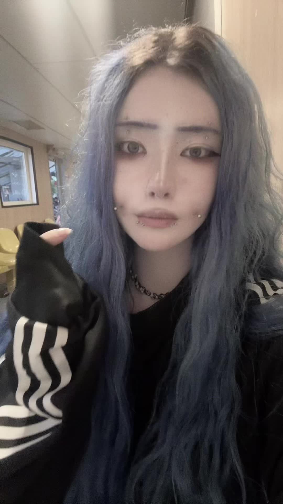 @...