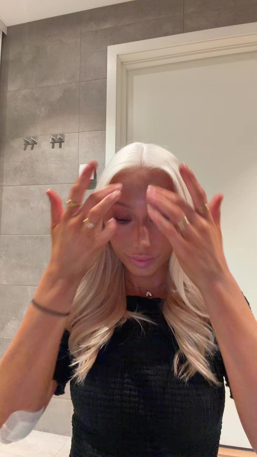 @Mia