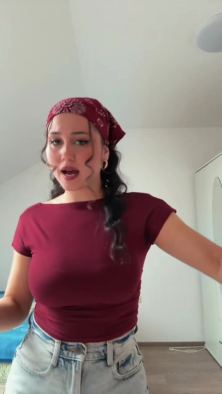 @Ana<3.CM