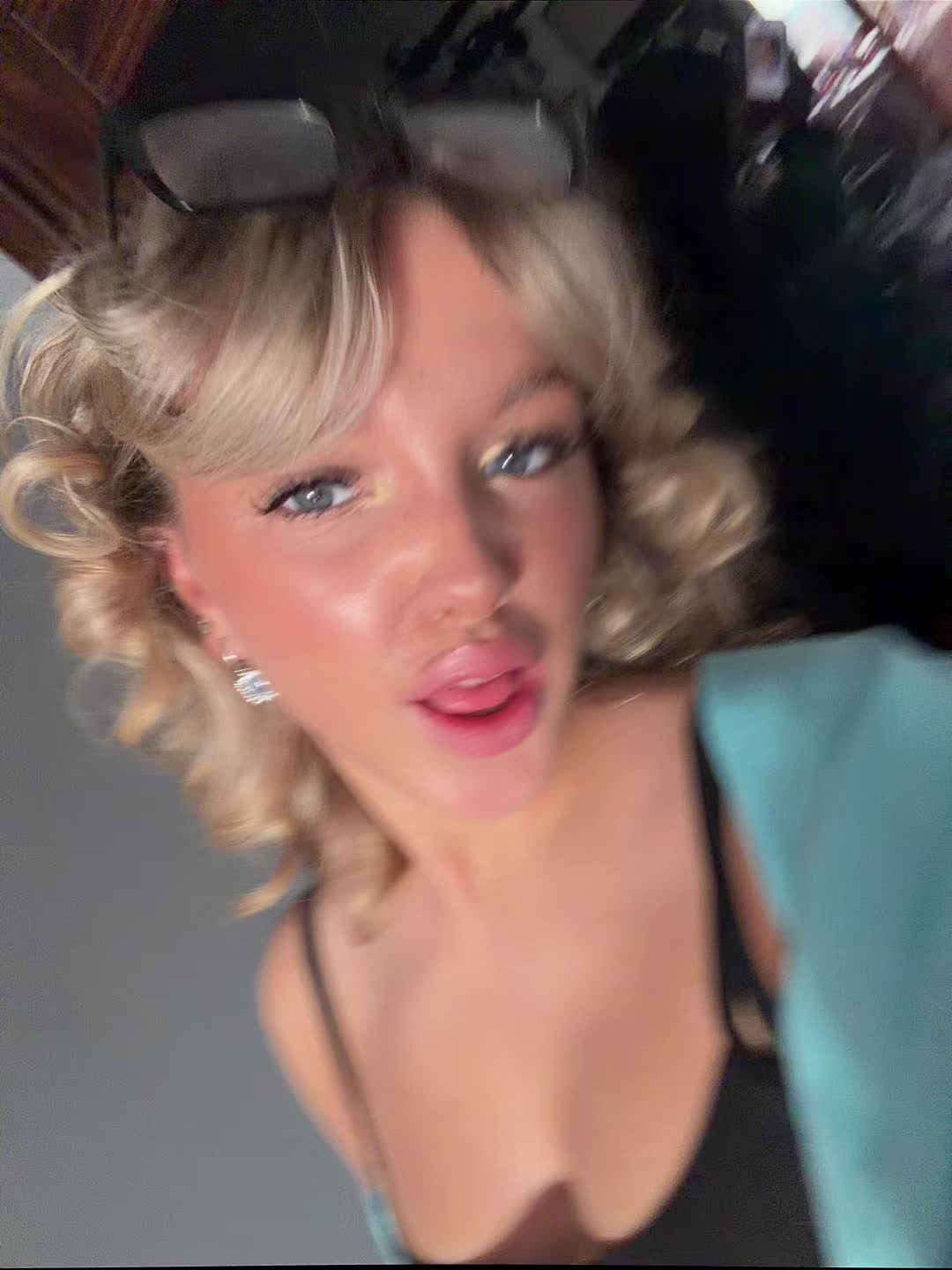 @a.lisaa