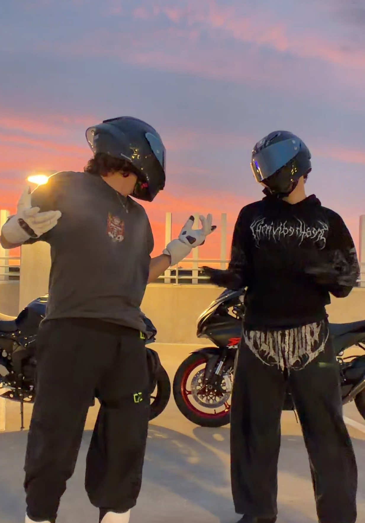 @shakymoto