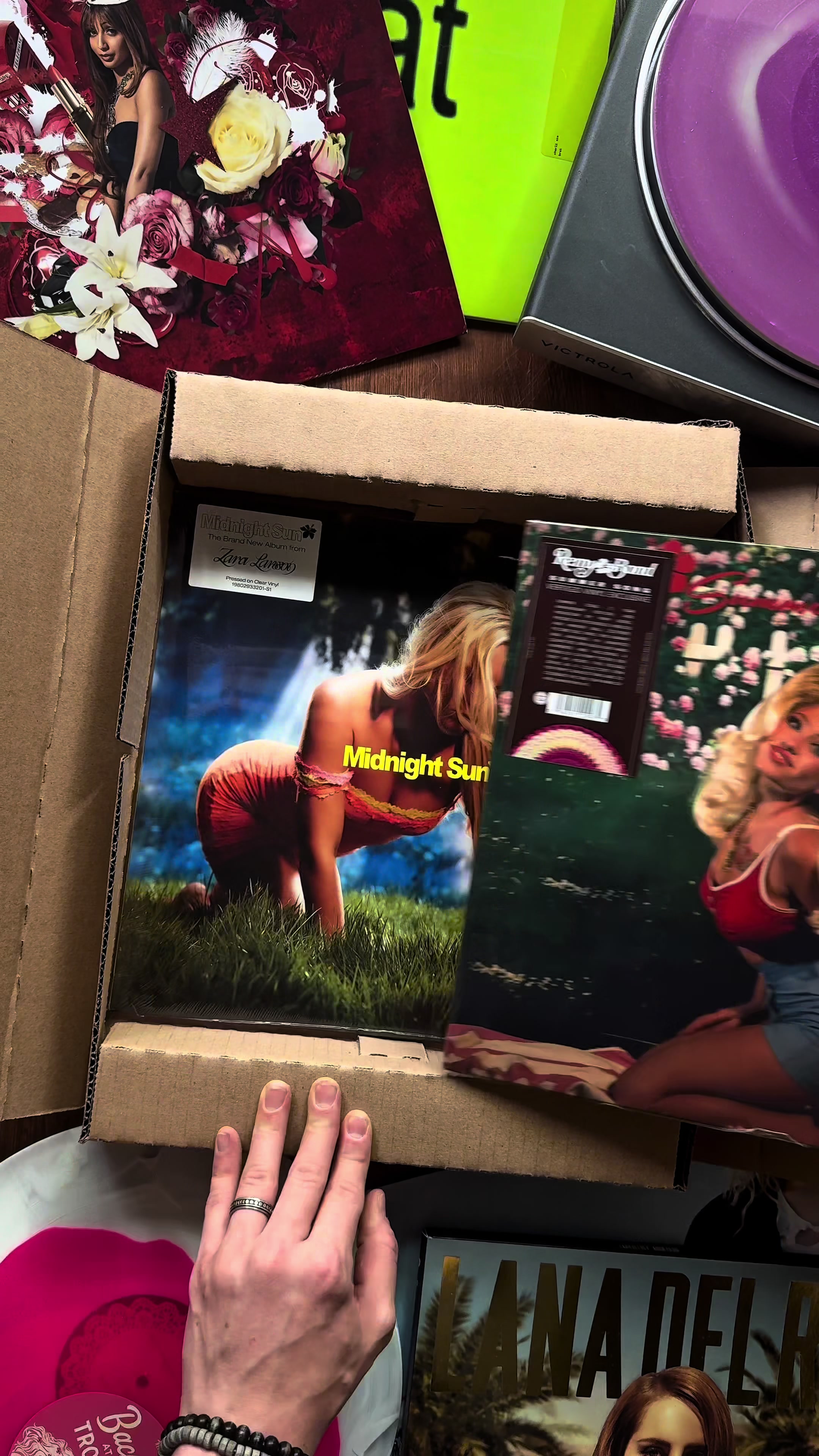 @Vertigo Vinyl