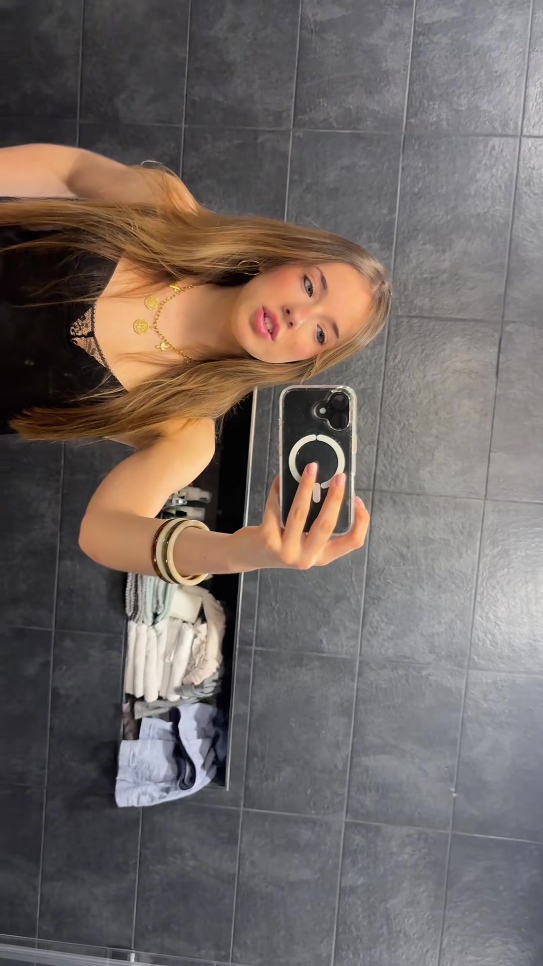 @vandevibras