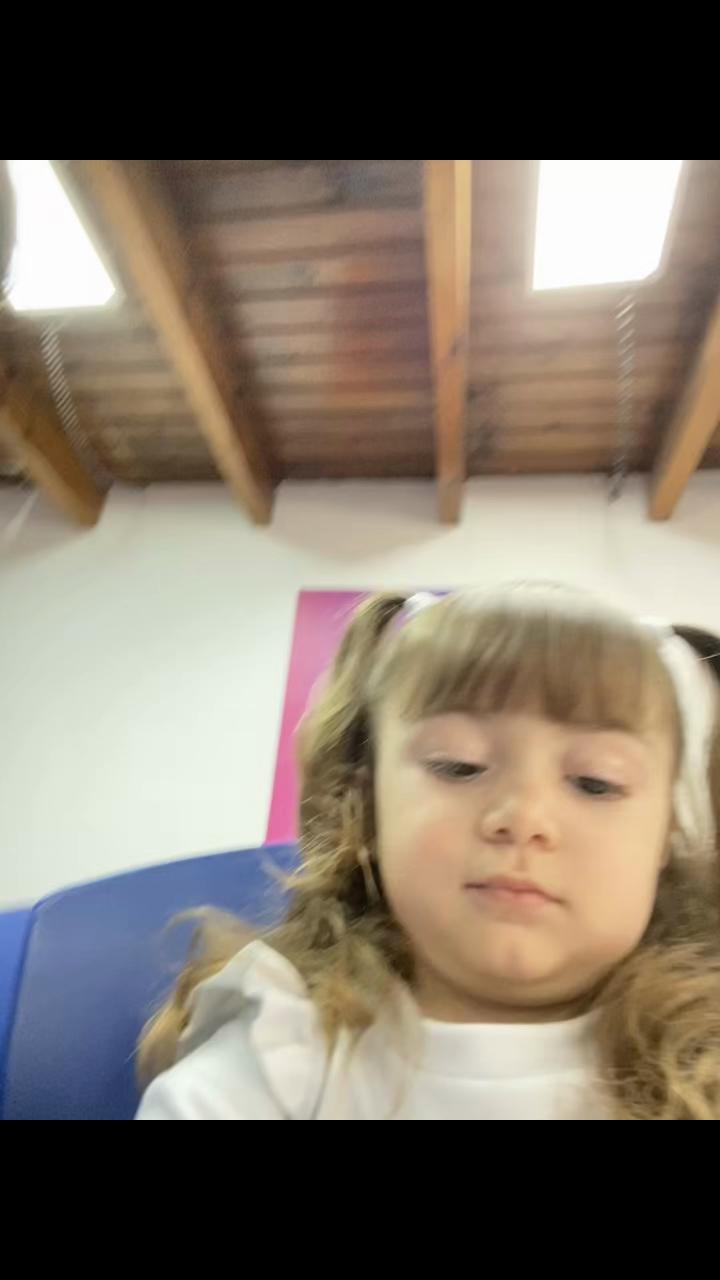 @luuciagonzales
