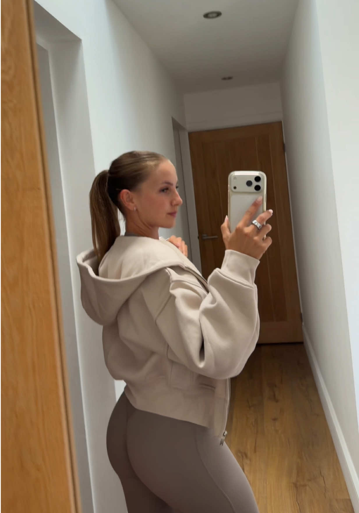 @eleanorlawfitness_