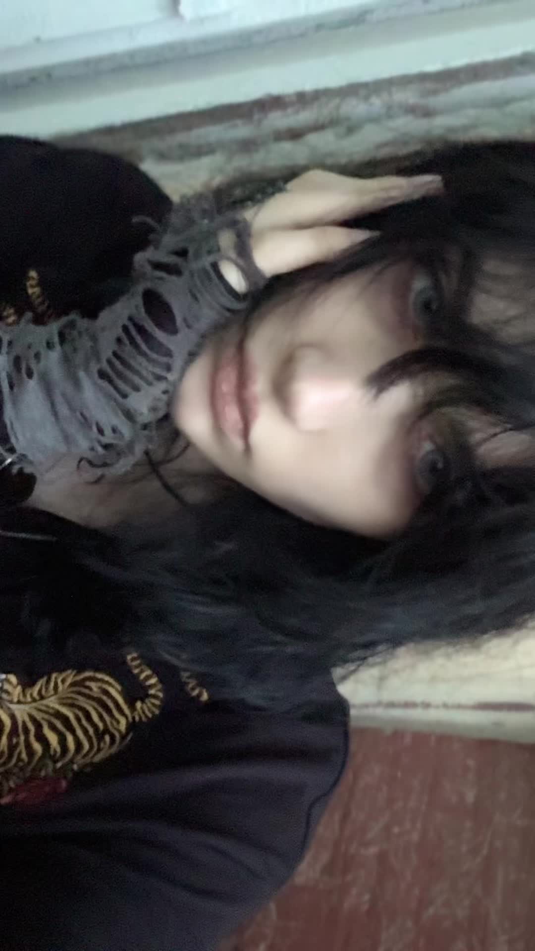 @引き籠もり☣︎
