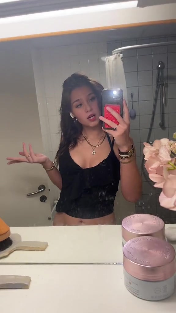 @laura_ae