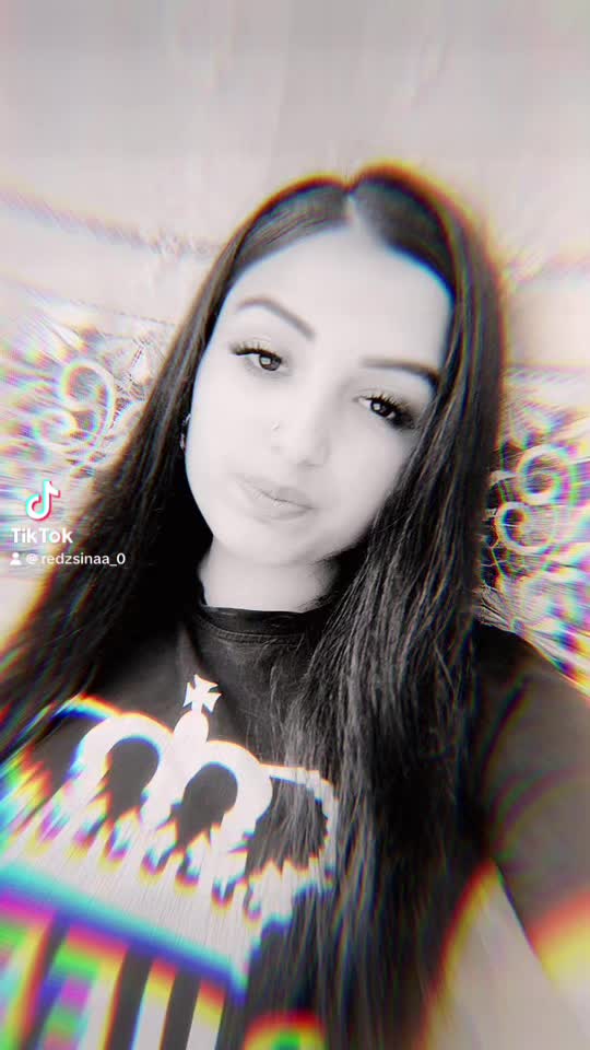 @redzsinaa_0