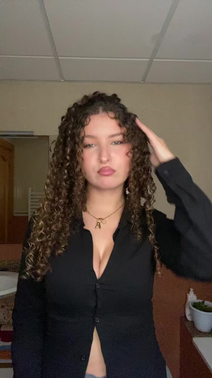 @Alexiia