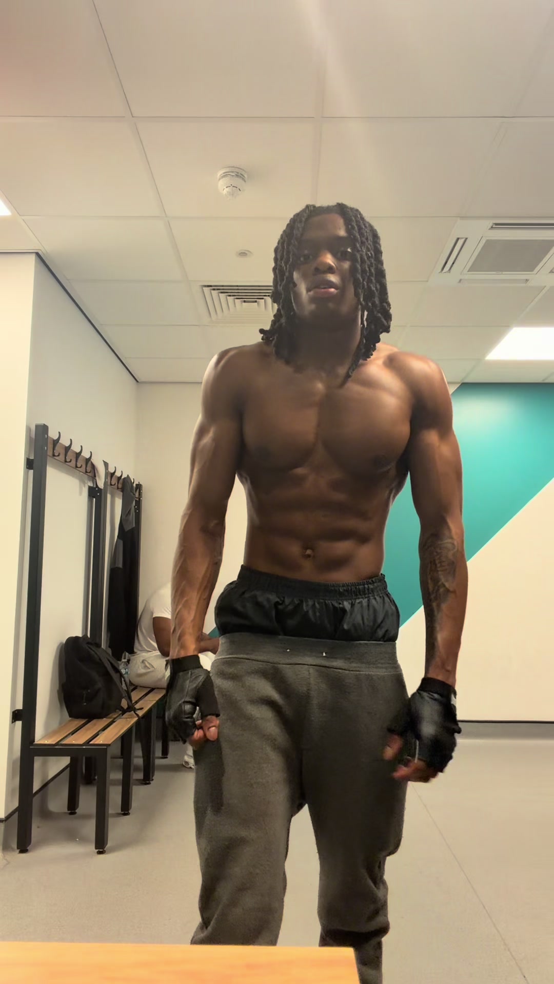 @JetzUncut