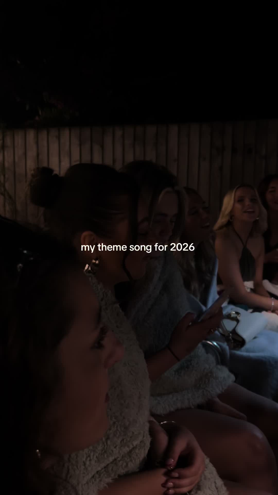 @lo