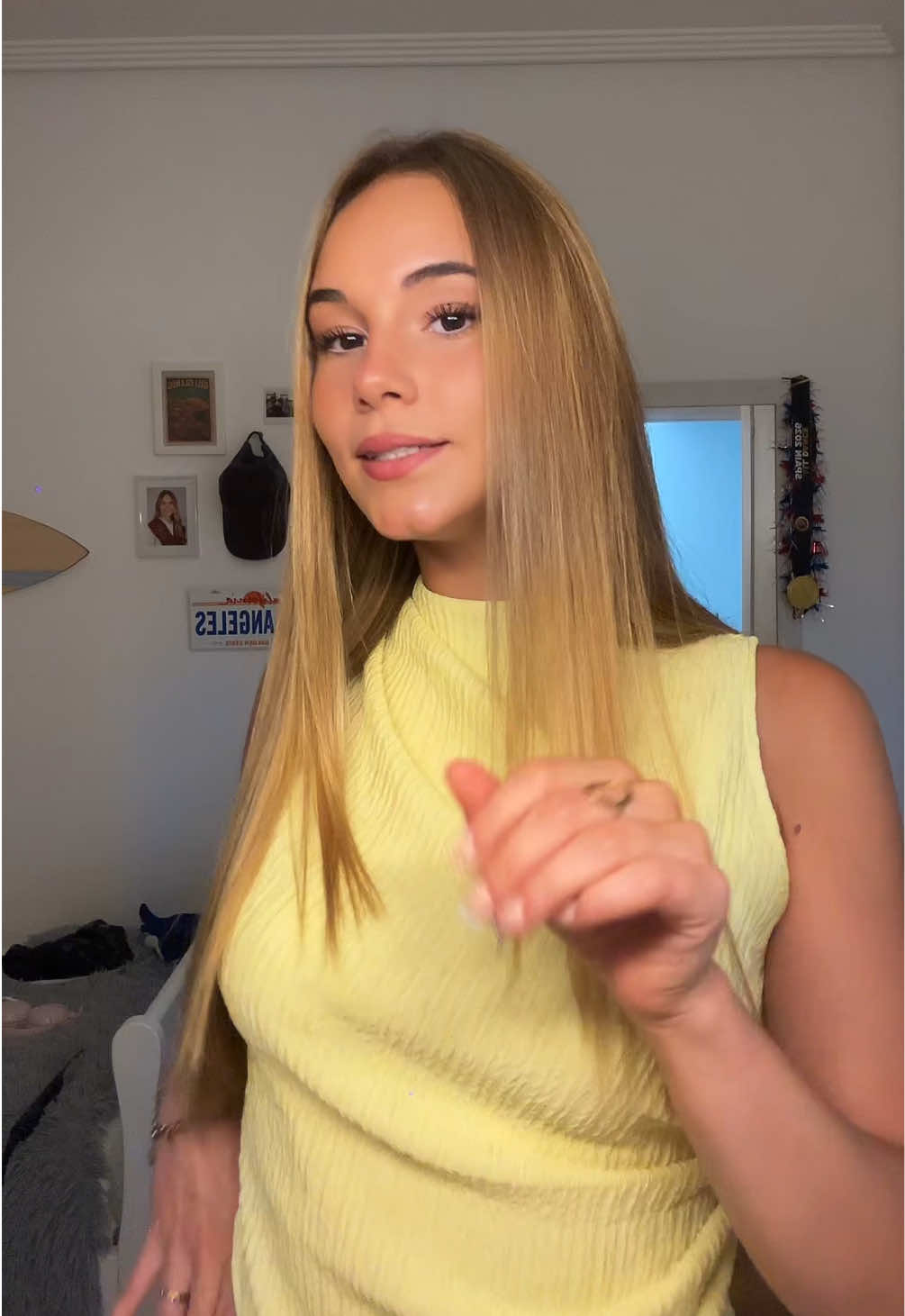 @laura