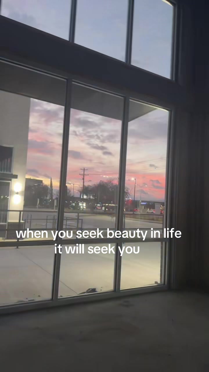 @nicole