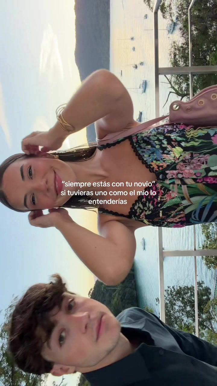 @Elena Gortari