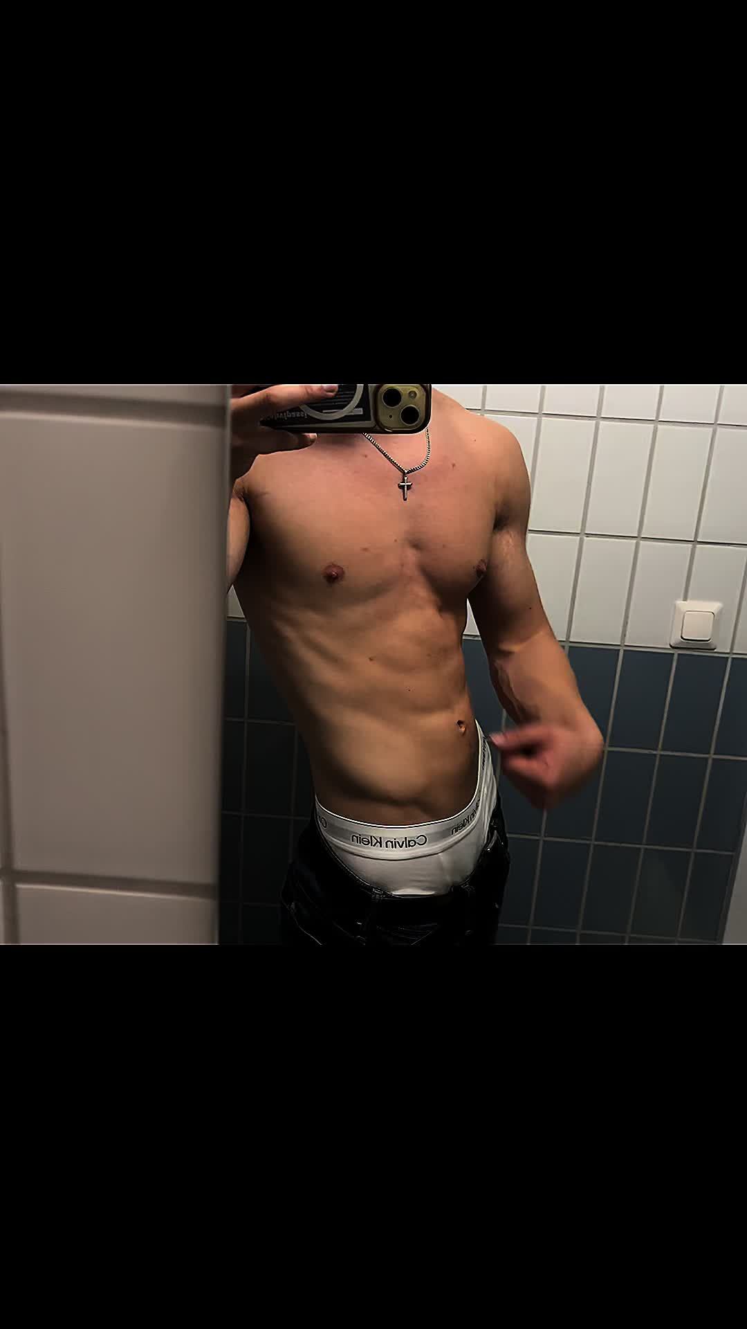 @evilyeetti