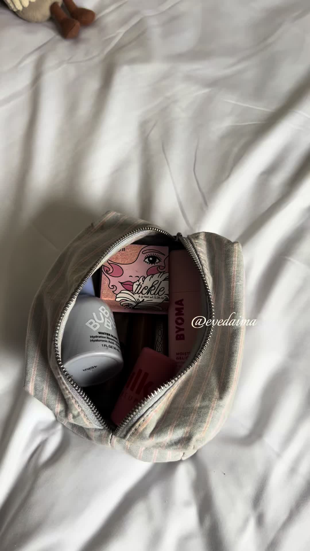 @🍸🫧𝑬𝒗𝒆 🥭💐