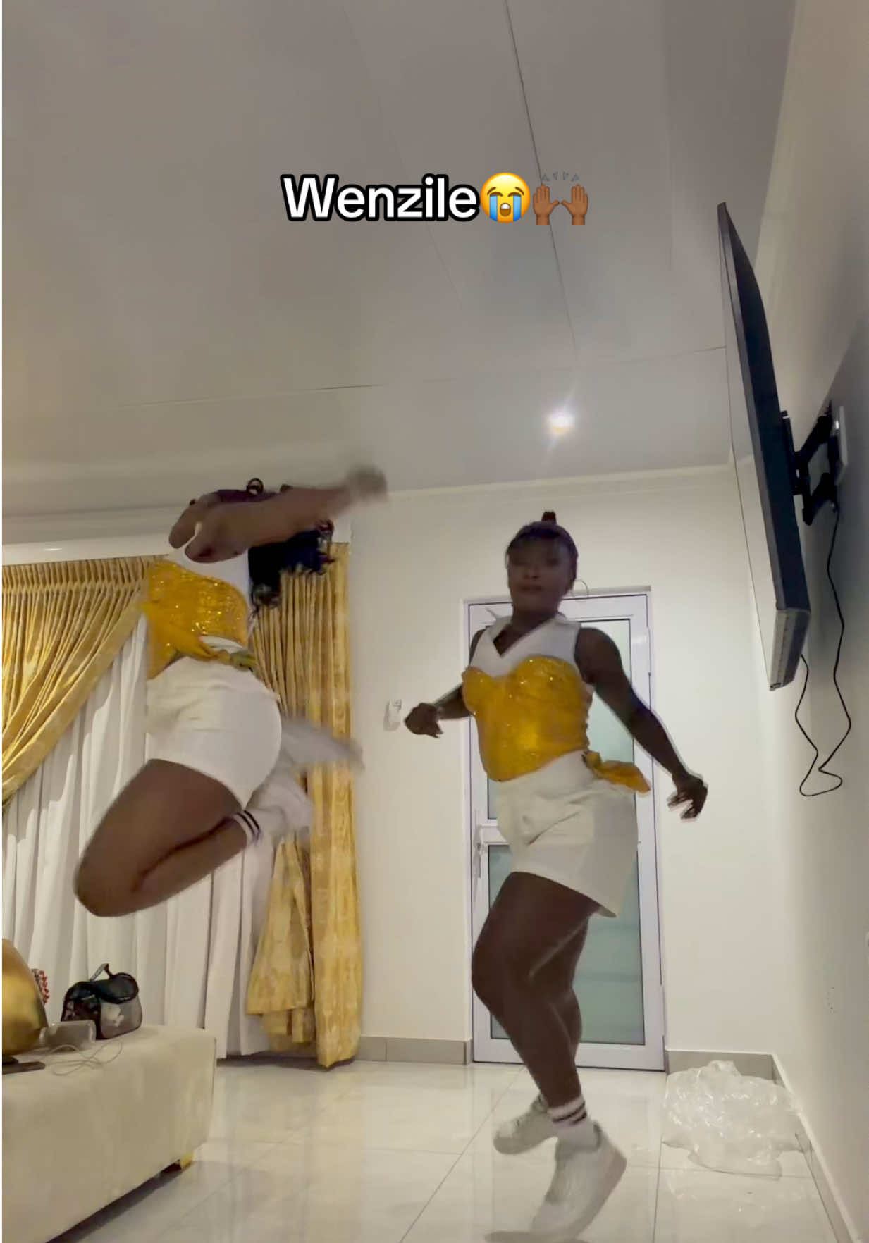 @Nkhensani🇿🇦